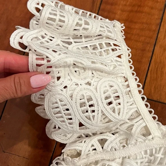 Endless love ⭐️Vici white ruffle top M - Picture 7 of 16